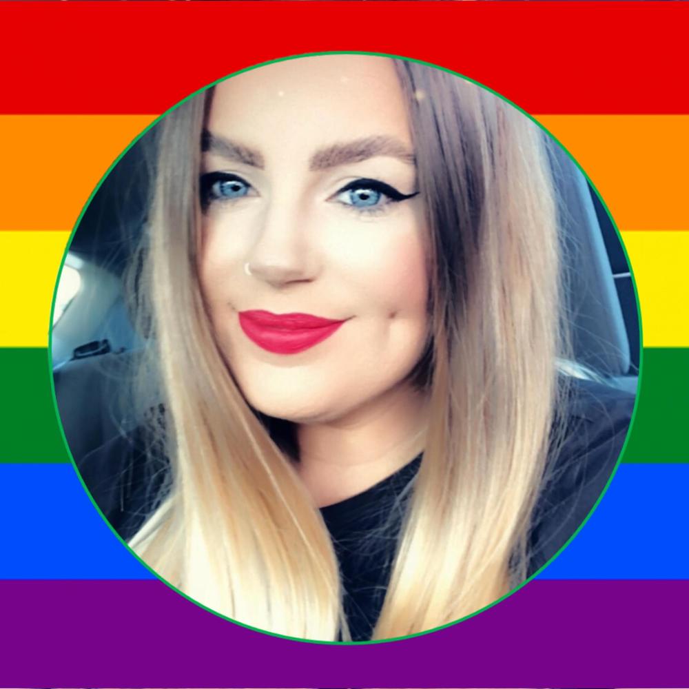 Meet your Posher, Casey
